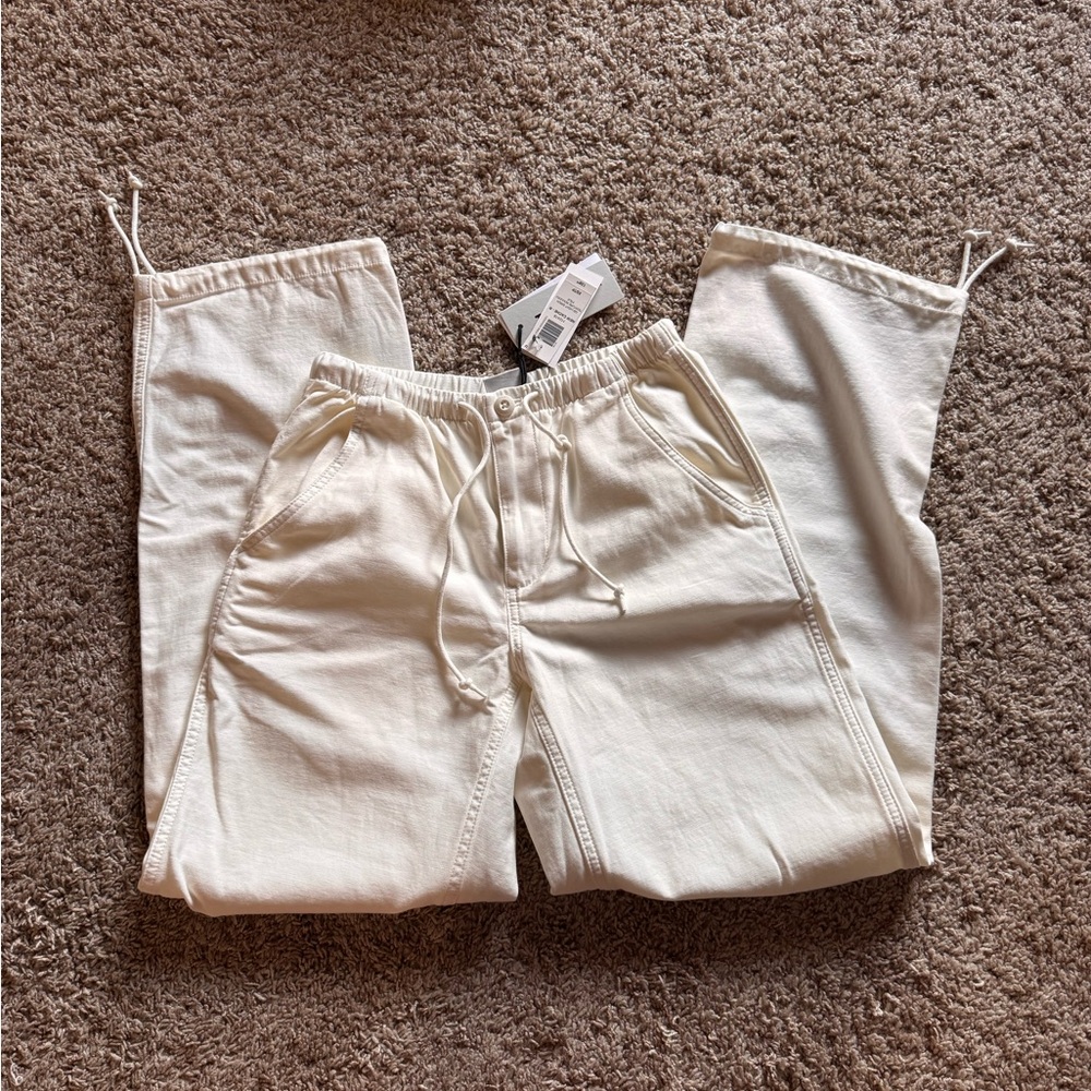 Aritzia TNA Cache Cargo Pants